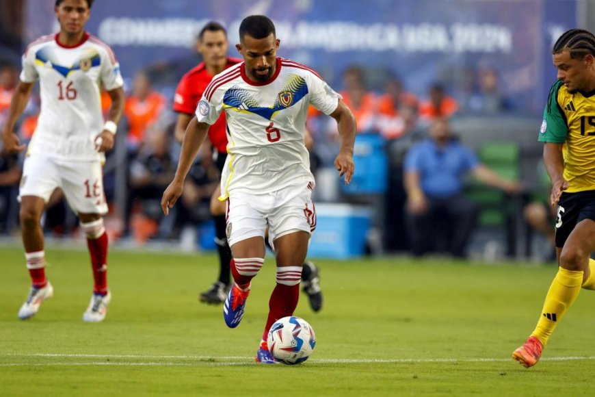 Venezuela sufre dos bajas para el partido ante Uruguay