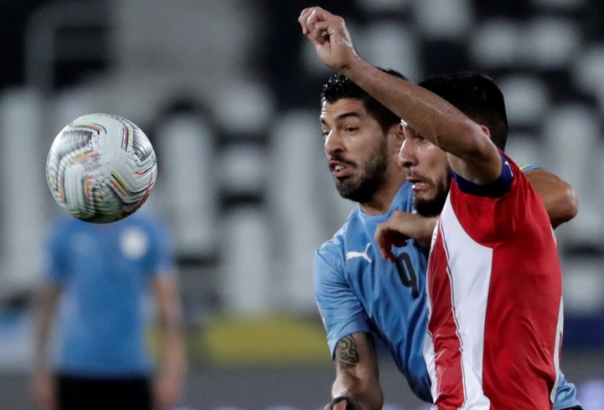 Uruguay enfrenta a Paraguay y Suárez se despide de la celeste