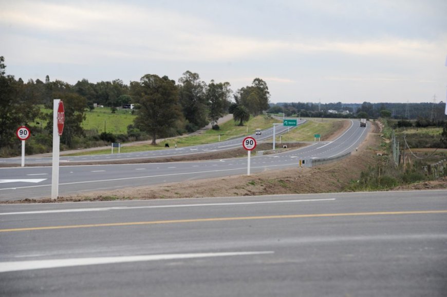 Fueron inauguradas las obras de doble vía en la ruta 8 entre el empalme de la 11 y la 9