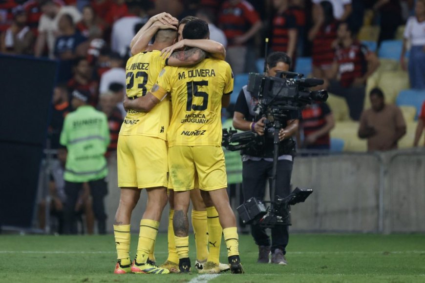 Peñarol pisó fuerte y le ganó 1 a 0 a Flamengo en el Maracaná