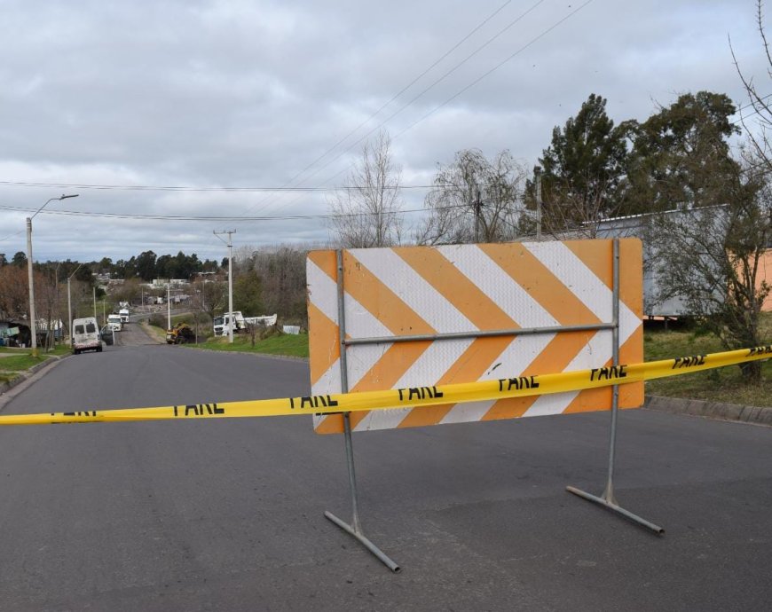 Restricción de circulación por obras en avenida Instrucciones del Año XIII