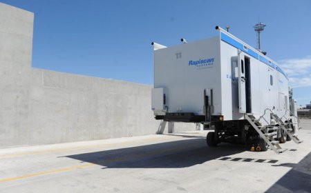 Aduanas dispone de tres nuevos escáneres de última generación