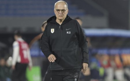 Con sorpresas, Bielsa dio a conocer los convocados de Uruguay