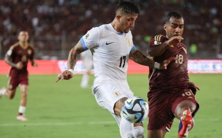 Uruguay visita a Perú en busca de paz y tres puntos