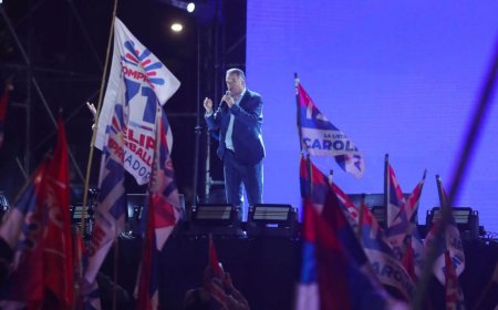 Orsi: «No hay nada más sin apuro que un pueblo haciendo su historia»