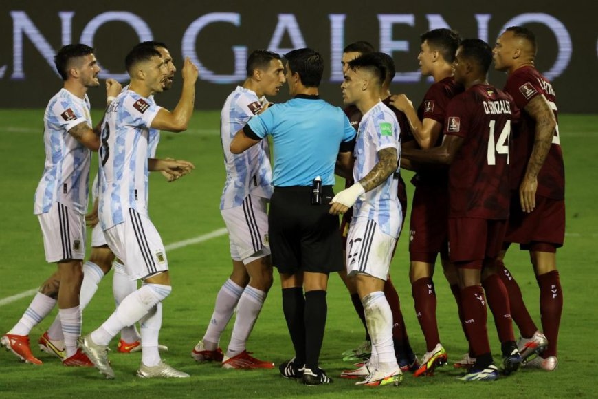 Venezuela por acercarse al Mundial, Argentina en preparación para defender el título