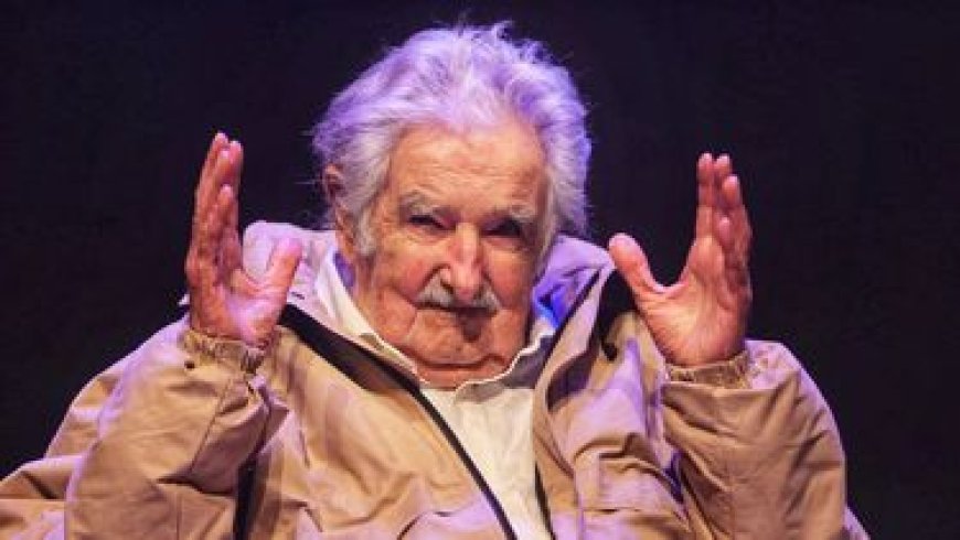 José Mujica reapareció por sorpresa en la escena política durante un acto del MPP