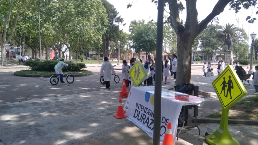 Jornada de educación vial para escolares de Escuelas N° 6 y N°7