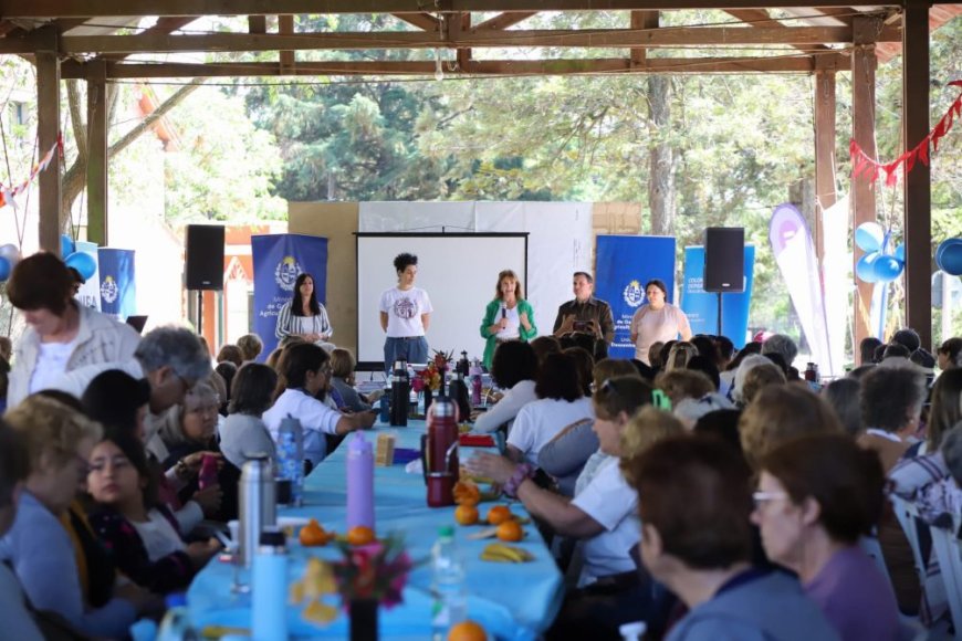 Encuentro organizado por el Inba en Colonia reúne a 300 mujeres del agro