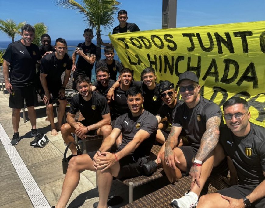 Peñarol entrena en Río y Aguirre define el equipo