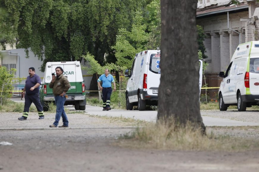 Al menos 35 heridos tras explotar una bomba molotov en un instituto de Santiago