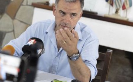 Yamandú Orsi aclaró su postura sobre las AFAP: "Van a seguir existiendo"