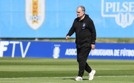Bielsa repitió el equipo y sería el titular ante Colombia