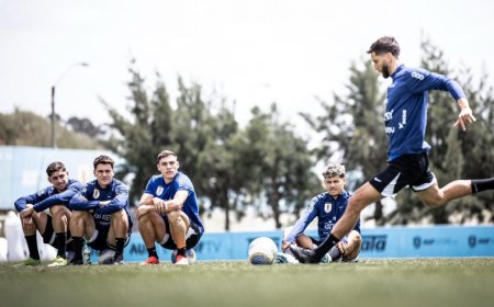 Bielsa paró equipo con dos cambios