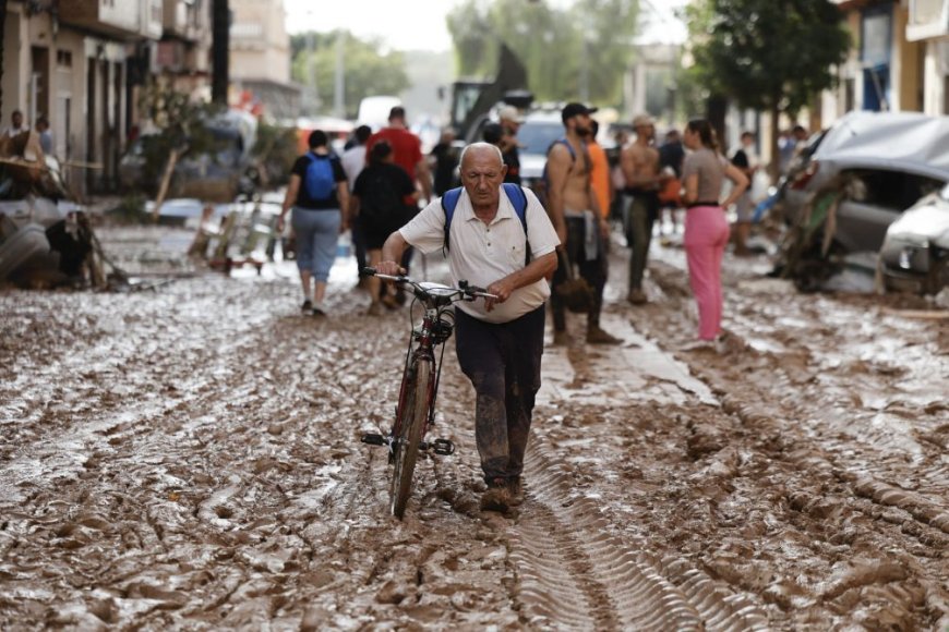 Los muertos por el temporal en el este de España aumentan a 205