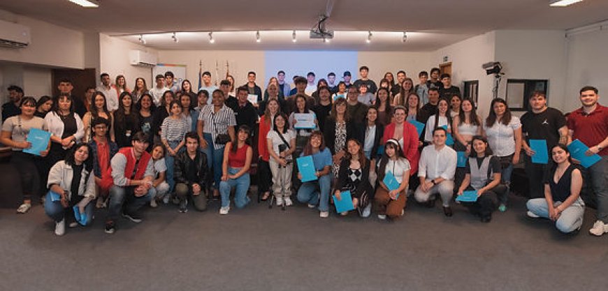 Más de 350 jóvenes del programa Yo Estudio y Trabajo certifican competencias laborales a través de Uruguay Certifica