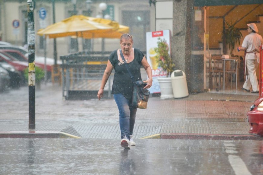 Inumet advierte por tormentas fuertes desde el domingo en la noche