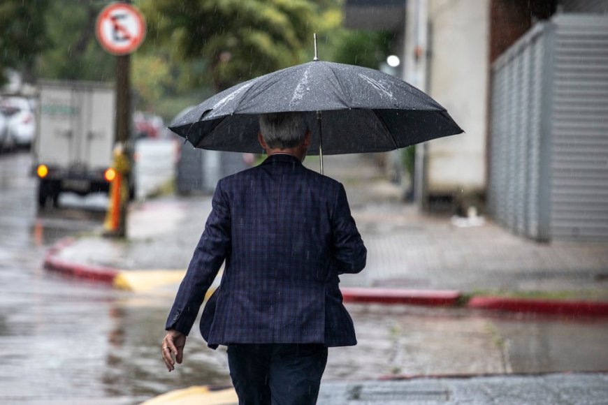 Inumet emitió una advertencia amarilla y naranja por tormentas fuertes y lluvias intensas