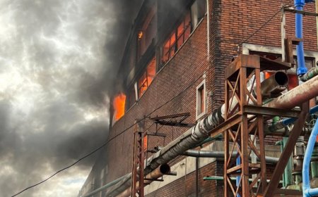 Montevideo: Incendio en galpón industrial de Paso Carrasco