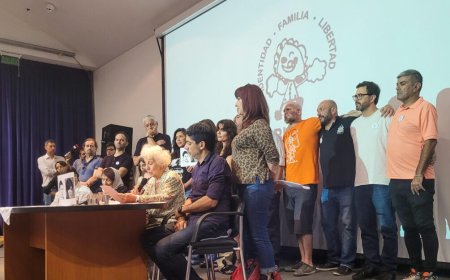 Abuelas de Plaza de Mayo de Argentina identifican a "nieto 138" y critican ajuste de Milei