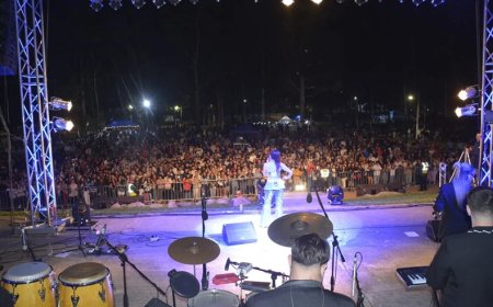 Sarandí del Yí celebró su 149º aniversario con actividades culturales y musicales