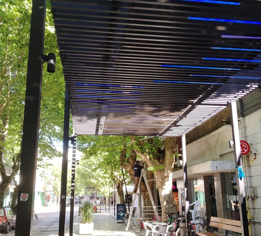 Decoración del Microcentro por las Fiestas de Fin de Año en Durazno