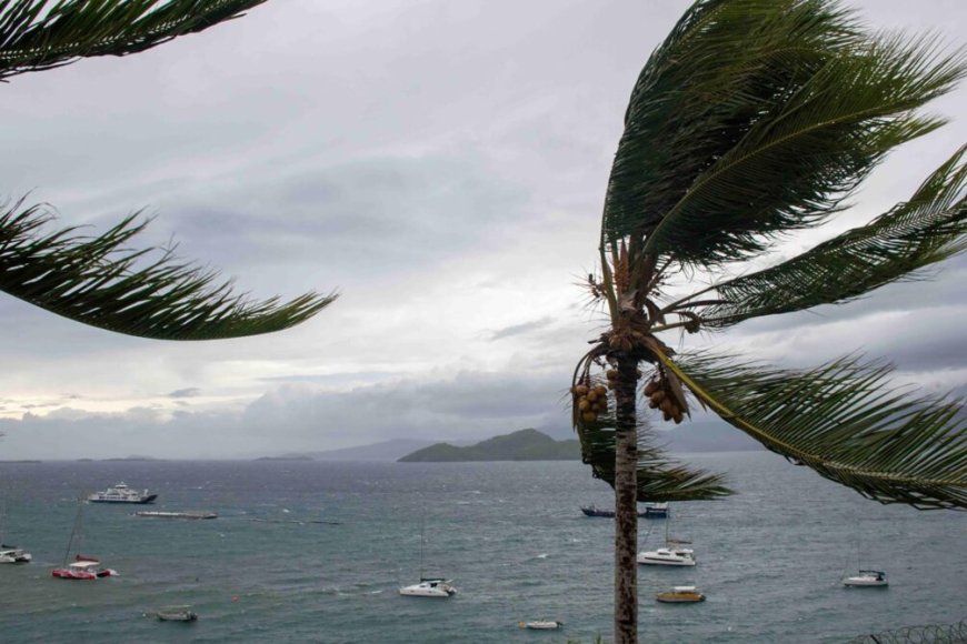 Gobierno francés estima en "varios cientos" los muertos por ciclón en las islas Mayotte