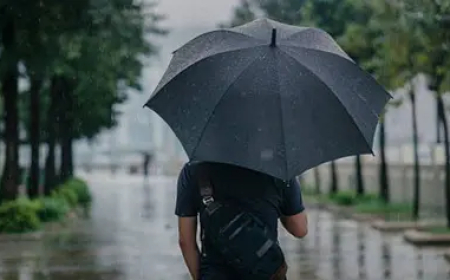 Inumet emitió alerta amarilla y naranja por lluvias y tormentas fuertes: dónde afecta