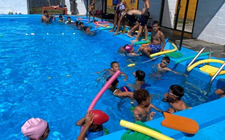 Piscina de Carlos Reyles ofrece actividades para todas las edades