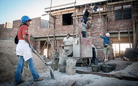 Fondo de la Construcción: 193 transferencias a 14 personas y un fraude por 900 mil dólares