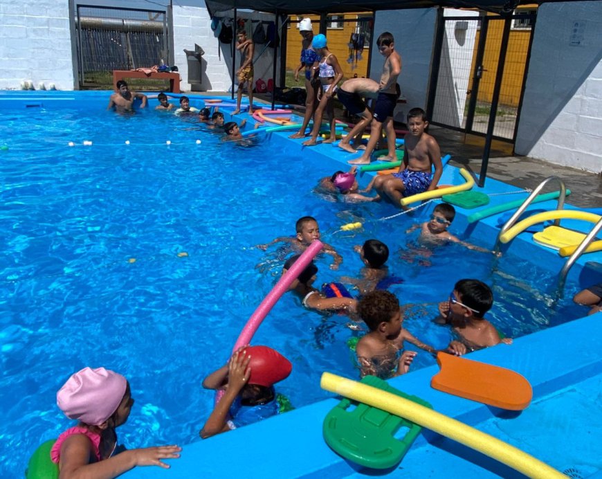 Piscina de Carlos Reyles ofrece actividades para todas las edades