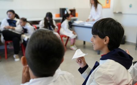 Pruebas Aristas 2023: mejoras en tercer año y estancamiento en sexto año