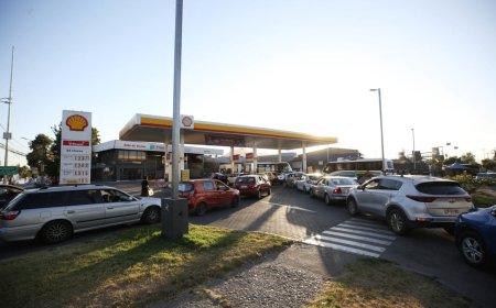 Regresa la electricidad a Chile tras un gran apagón que apunta al sector privado