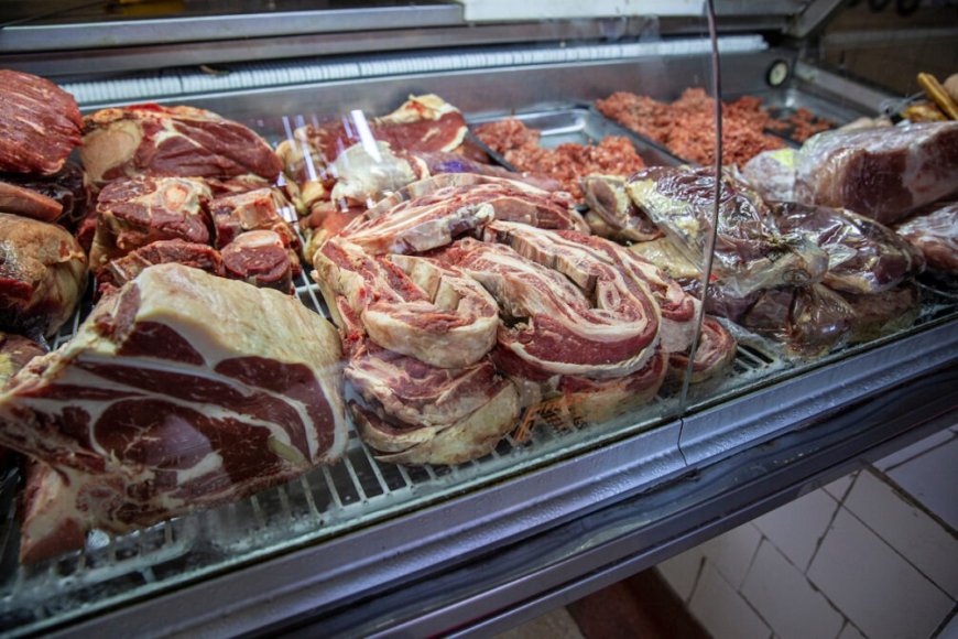 Decomisan 2 toneladas de carne brasileña de contrabando en comercios de Tacuarembó