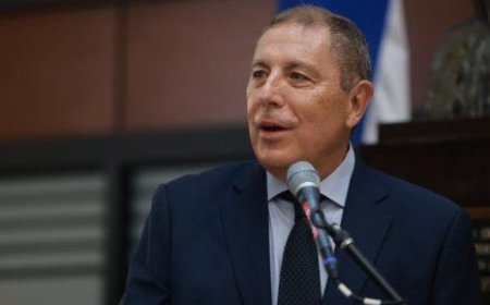 Asumió Oddone y marcó tres prioridades: estabilidad macroeconómica, competitividad y recursos para infancia, becas y empleo juvenil