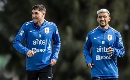 Ensayo y error: Bielsa comenzó a trabajar en cancha el equipo que enfrentará a Argentina