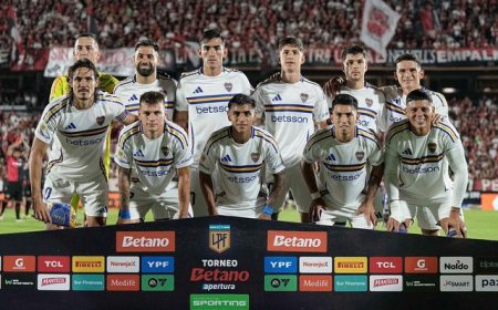 Edinson Cavani malogró un penal ante Keylor Navas en la derrota de Boca frente a Newell's