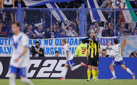 Peñarol perdió en la hora y se llevó un duro golpe en el debut de Libertadores