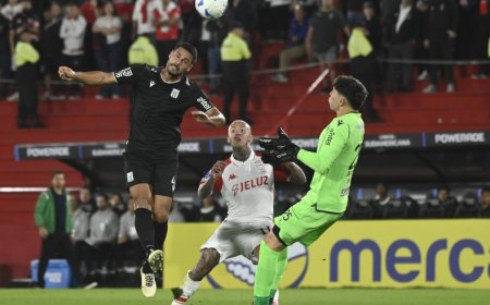 Sudamericana: Racing perdió 5-0 en su visita a Huracán de Parque Patricios y está último