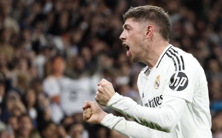 Con un tremendo golazo de Federico Valverde Real Madrid ganó agónicamente