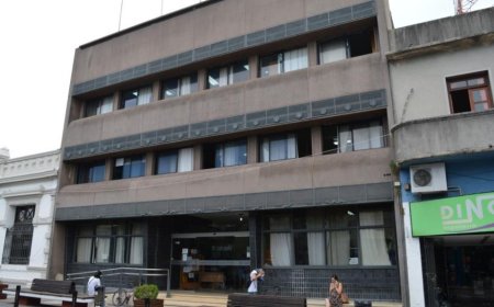 La Junta de Florida aprobó una rebaja del 29 % en el sueldo del intendente