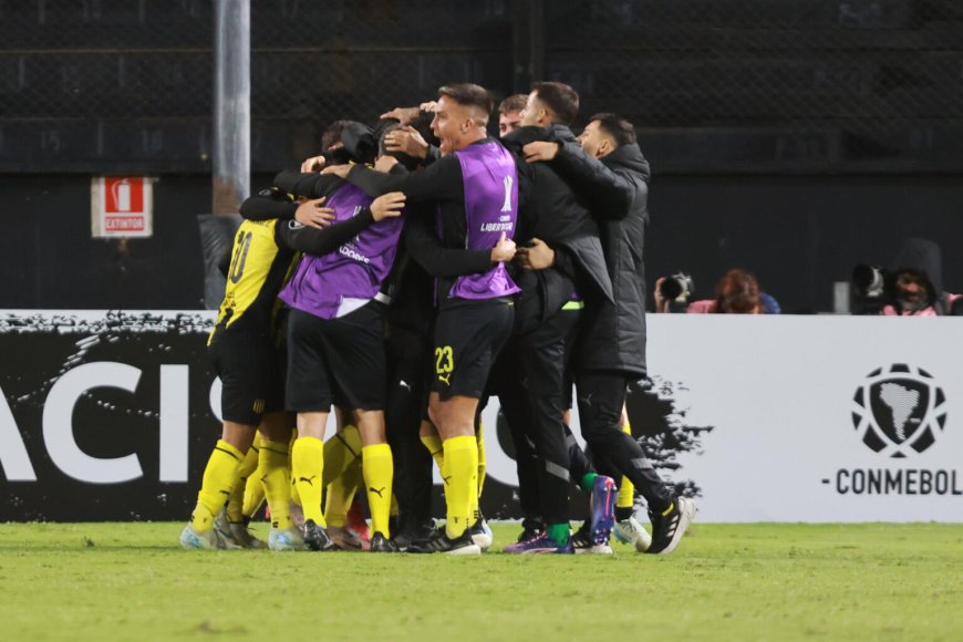 Peñarol visita a Olimpia por Copa Libertadores