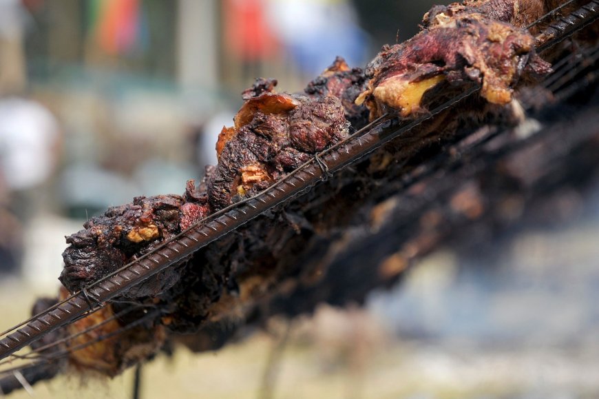 En la víspera del 1° de mayo se triplican las ventas de asado