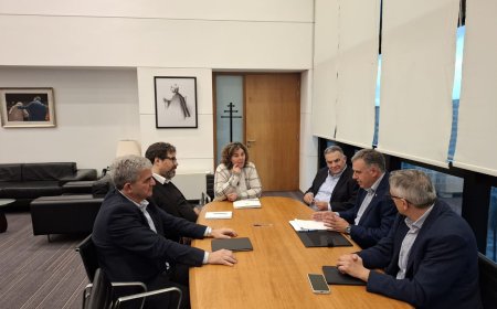 Vidalín se reunió con el Presidente Orsi para coordinar políticas de descentralización y empleo