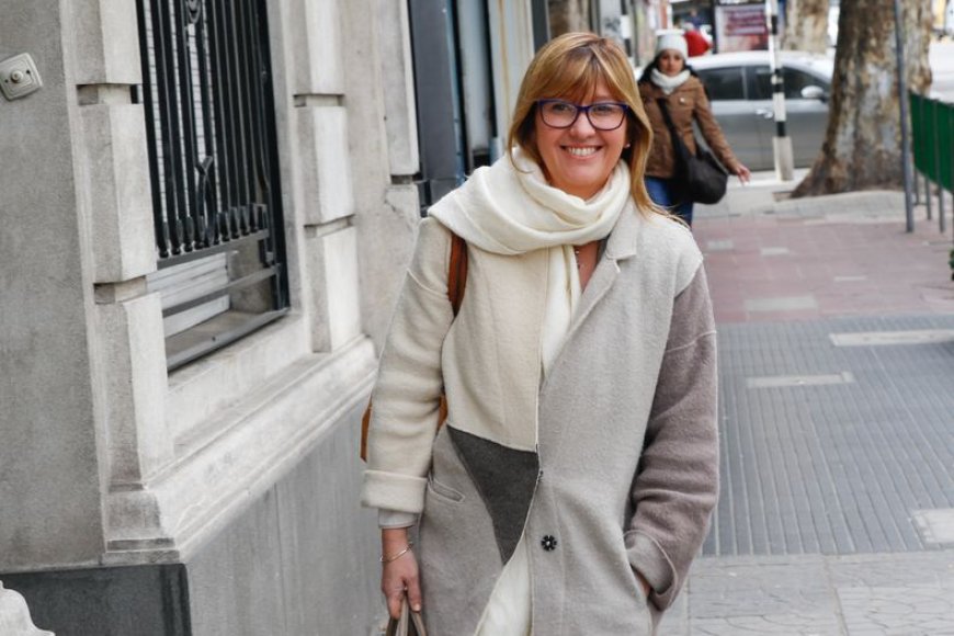 La ministra Cristina Lustemberg dijo que se va a crear una 'agencia regulatoria' para los medicamentos
