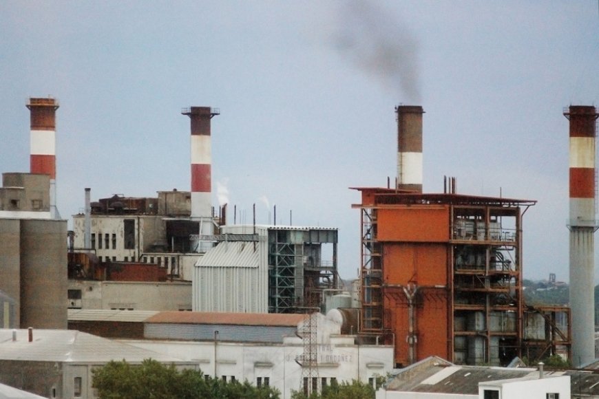 Más de 150.000 personas quedaron sin energía ante una 'afectación de la infraestructura eléctrica' en Montevideo