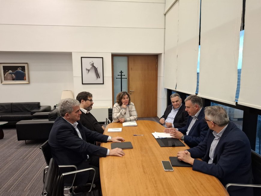 Vidalín se reunió con el Presidente Orsi para coordinar políticas de descentralización y empleo