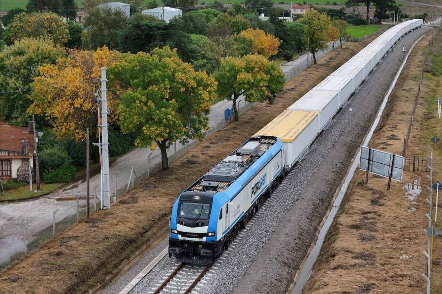 Firman convenio de cooperación para diseñar un plan maestro de transporte ferroviario