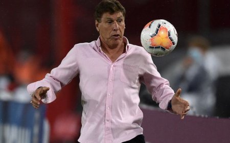 Juan Ramón Carrasco aseguró que Peñarol tiene 'cero chances' ante Racing en Libertadores