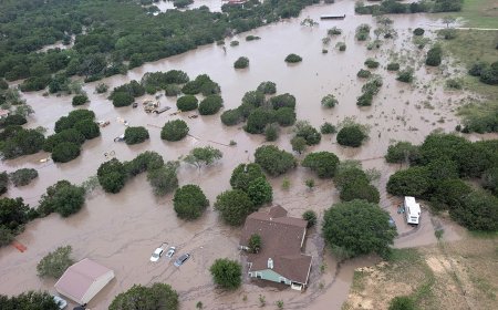 Se eleva el número de víctimas de las inundaciones en Texas